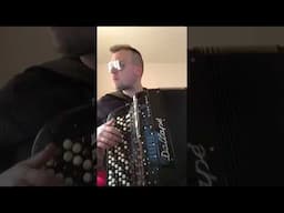 Marko Milutinovic - Mi Gente Balkan Mash Up - Accordion (Short Version)