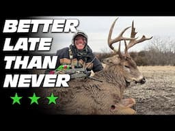 GNARLY OLD 8pt Whitetail Slips Up on a GNARLY DAYS sit.