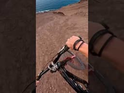 Dirt surfing 💪 #mtb #cllctv #mycanyon #pov