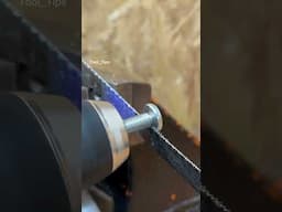 Cutting bolt head