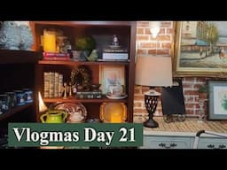 Styling My Booth With Estate Sale Finds - Vlogmas Day 21