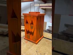 Free pallet wood jack-o-lanterns #diy #halloween #halloweendecor #woodworking #diyprojects #diycraft