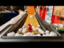 HOT WHEELS "BOWLING FOR GIFTS" 8 (REPLAYS)