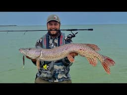 Old School Fishing For Shallow Post Spawn Pike - Lake Winnipeg North Basin