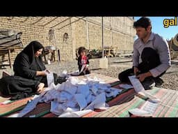 Nomadic Family Teamwork: Grandma helps while Mehran works