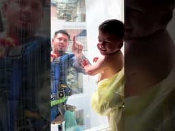 Window Washer Makes Little Boy's Day