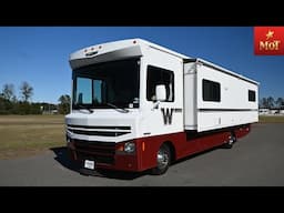 Motorhomes of Texas C3263A 2015 Winnebago Brave