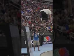 Crowd roars after this trick 🙌🏽 #bmx