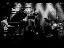 Kevin Hays Trio ft.  Ben Street & Billy Hart - Live at Jazz Dock