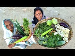 মায়ের হাতে পুজো স্পেশাল জগাখিচুড়ি সঙ্গে পাঁচমিশালি সবজির ঘ্যাট | Bengali khichuri & Sobji curry