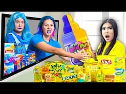 YELLOW VS BLUE FOOD CHALLENGE IN 24 HOURS| EATING ONLY 1 COLOR OF SNACK BY SWEEDEE