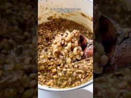 Want for luck & prosperity in 2025? Black-eyed peas Hoppin' John #blackeyedpeas #southerncooking