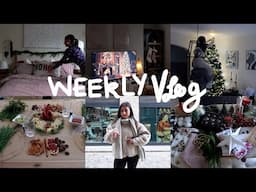 WEEKLY VLOG // 1st December, getting festive!!!! decorations, hot chocsss, hosting!!