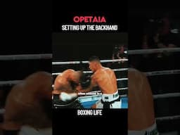 Opetaia setting up the backhand  #boxing