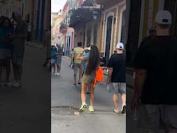 Esta es La Habana real.  Los cubanos escapan a...