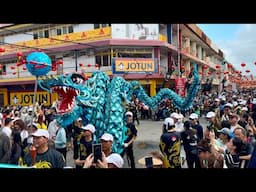 Naga mengamuk ditengah kota singkawang