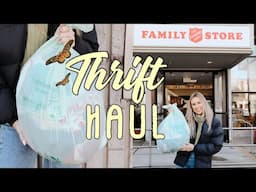 THRIFT WITH ME IN SF ☆ try on thrift haul ☆ FILA, adidas, Levis & more!!