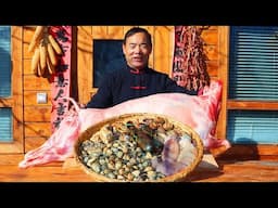 WHOLE Lamb Roasted in Earth Kiln with Rich Seafood Inside! BEST Spicy BBQ Sauce!|Uncle Rural Gourmet