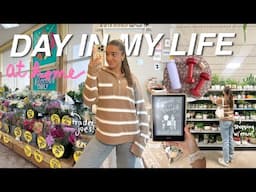 a *winter* day in my life ❄️  trader joes haul, new books, ladder app, thrifting w/ mom!