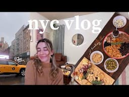 turning my tiny NYC apartment into a cozy holiday haven (the hosting era continues…) a vlog.