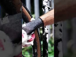 CLEAN, PROTECT & LUBE YOUR GRAVEL BIKE? #mucoff #cleaning