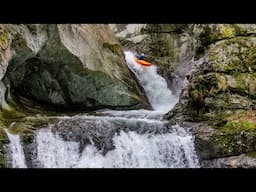 Italy pre Season sessions - Kayaking down the Devils slide