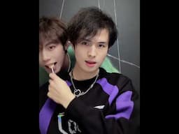 This lollipop is sweet~| Jiujiu & Shiyi #bl #jenvlog #bltiktok - BL Couple