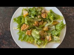 Pear And Gorgonzola Salad