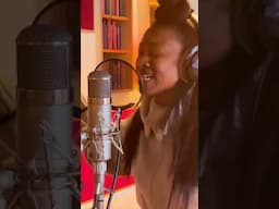 Here’s a little flashback to the session I did with the fabulous Roachford and Jimmy Hogarth 🫶🏾🖊️🎵