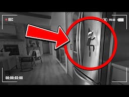 250 Times Elf on the shelf caught moving on camera walking 😱