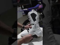 Super Cleaning White Alpinestars!