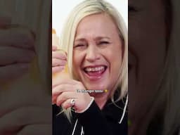 Patricia Arquette was ✨PREPARED✨ for Hot Ones Versus 👀