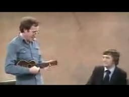 Peter Sellers Plays Beautifully the Ukulele!!