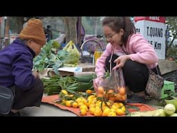 went to the market to sell ki ma pears and took care of pigs for 3 years