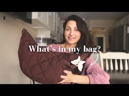 What’s in my [minimal] every day bag 👜 (plus let’s chat a bit about YouTube)