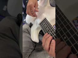 Guitarra sem corda com som de piano (NAMM 2025)