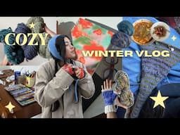 WINTER VLOG | cozy meals, knitting at home, starting the new year