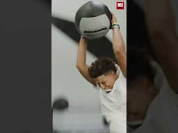 Patrick Mahomes' strength-building med ball workout  #menshealth #chiefs #superbowl