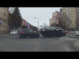 Idiots in Cars - Car Crashes and Fails Compilation 2021 December #3 - Dash Cam Videos