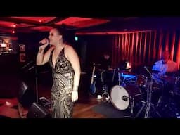 "Rolling in the Deep" ( Adele ) live cover by Groove Thang band feat. Lilly V. Jackson. 19 21 25 30