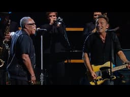 Sam Moore w/ Bruce Springsteen & the E Street Band "Hold On, I'm Comin'/Soul Man" | 25th Anniversary