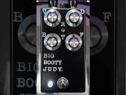 This Pedal is AMAZING on Bass! // Big Booty Judy