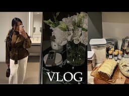 VLOG | winter clothing try-on, pumpkin bread w/ cream cheese frosting, & come to dinner w/ me!