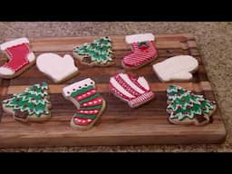 Decorating Christmas Cookies