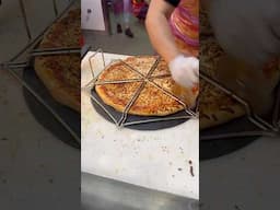 Costco'da Pizza Nasıl Kesilir #fypシ゚ #pizza #keşfet #kesfet #shorts #shortvideo #costco #fyp #food