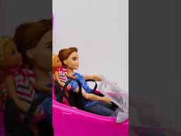 🤰✨ A boneca Barbie grávida no consultório médico! 👶💙💖 Será menino ou menina?