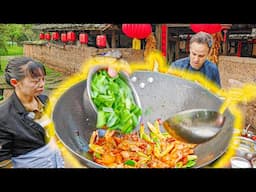 Village Life in China - INSANE Twice Cooked Pork  (Will AUNTY Approve???)