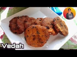 Delicious vede/vedah for Sunday morning breakfast. A classic Indian snack.#indiansnacks #vedah #vede