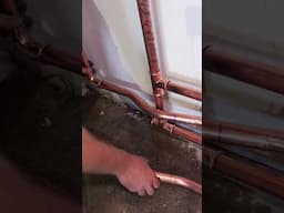 Do love 28mm copper pipe bending #plumber #heating #pipework #copper #plumbing