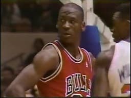 1980's Michael Jordan vs Patrick Ewing + the New York Knicks - Battle at MSG featuring rookie Pippen